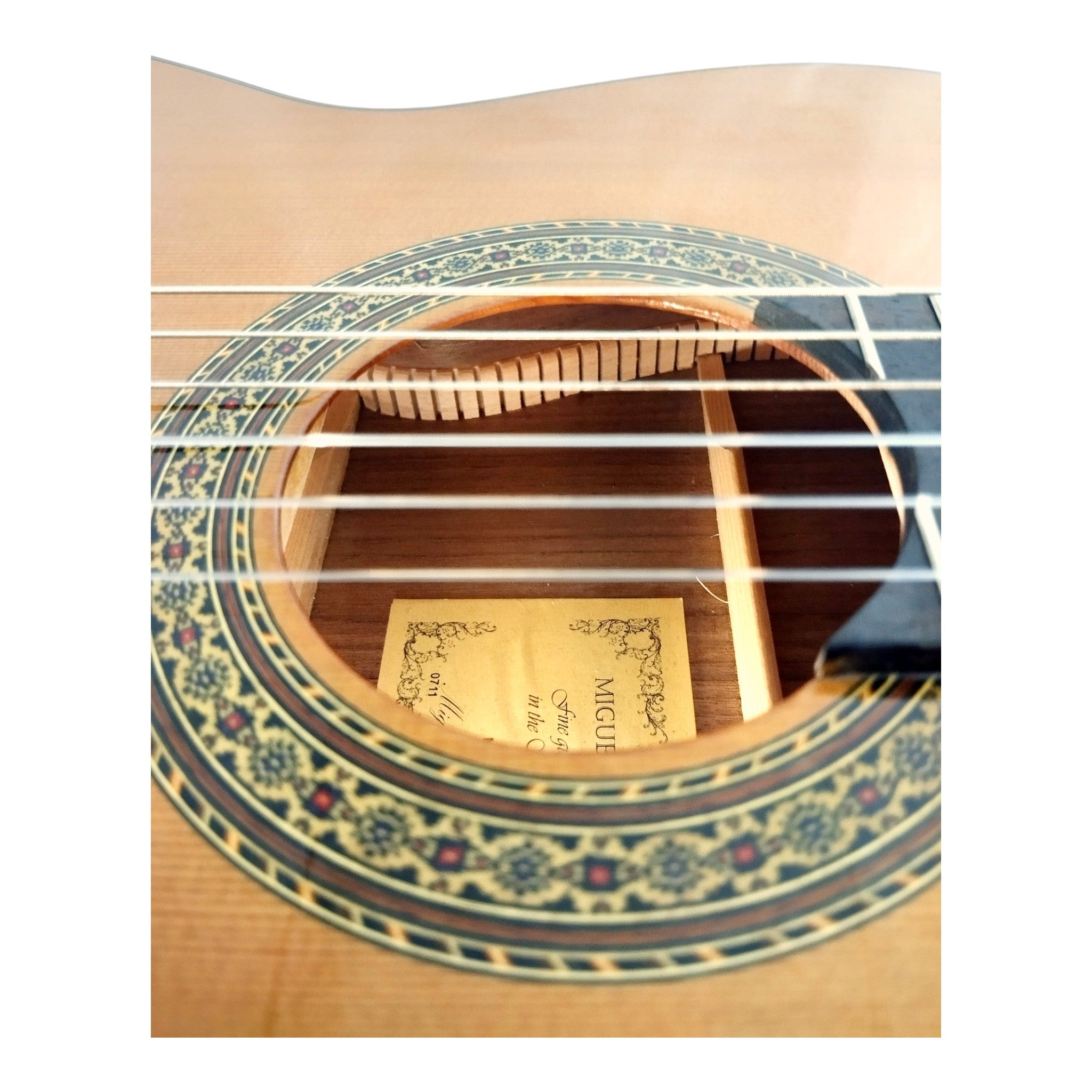 Miguel Almeria 20CR Solid Cedar Top,Nylon String Classical Guitar+Free Gig Bag