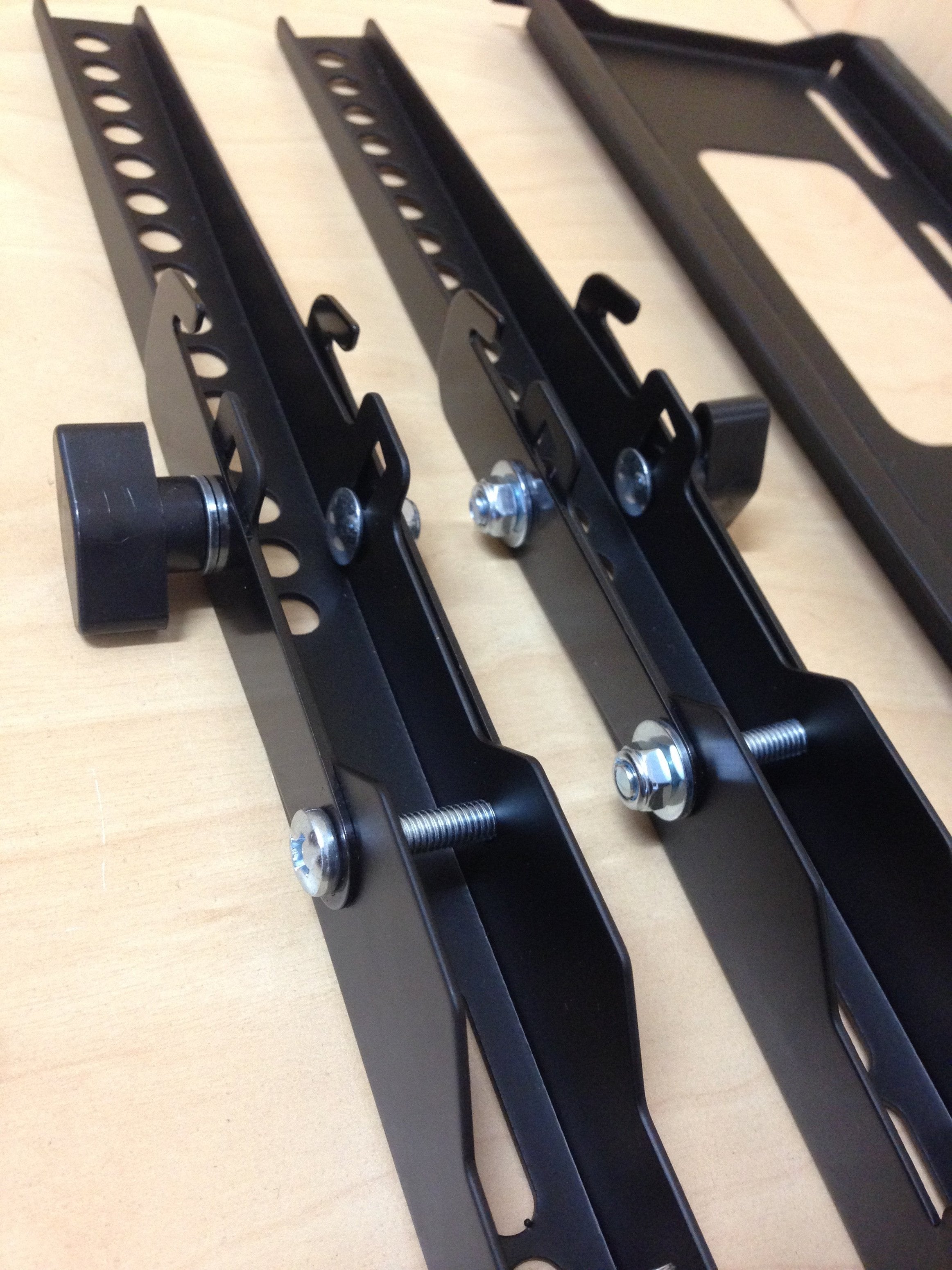 TVS Wall Mounts LP42-44ST Economy Tilting, 32"-55" LED,LCD Flat Panel