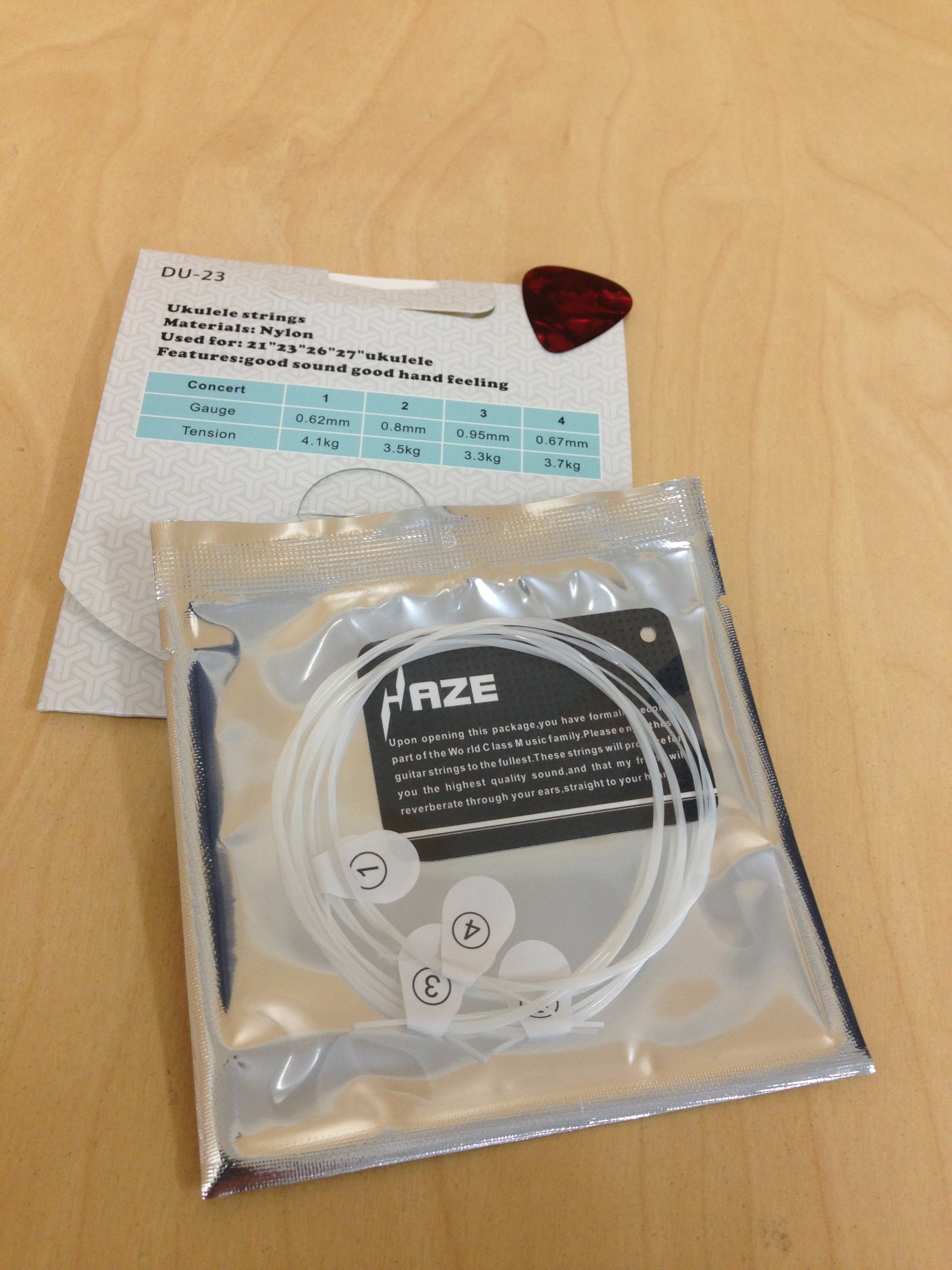 Haze DU23 Ukulele Nylon String for + 1 Pick