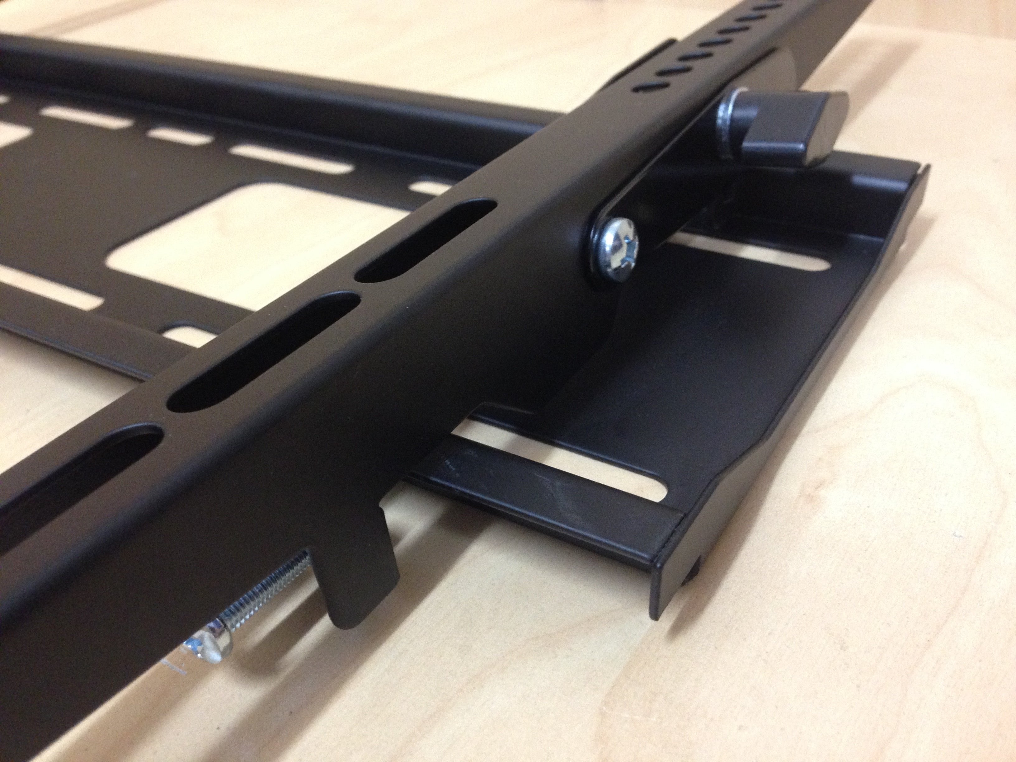 TVS Wall Mounts LP42-44ST Economy Tilting, 32"-55" LED,LCD Flat Panel